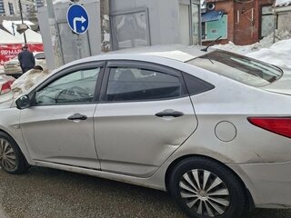 2016 Hyundai Solaris I Рестайлинг, белый, 550000 рублей, вид 4