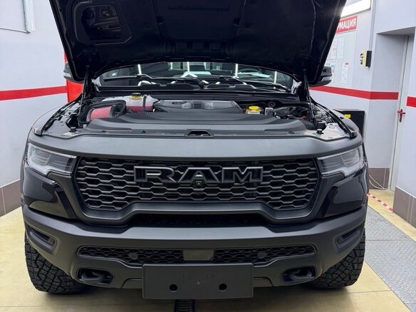 2025 Ram 1500 RHO V Рестайлинг, чёрный - вид 32