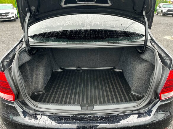 2017 Volkswagen Polo V Рестайлинг, чёрный, 1055900 рублей - вид 17