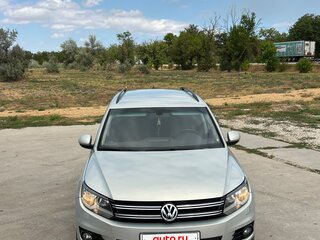 2014 Volkswagen Tiguan I Рестайлинг, серебристый, 1600000 рублей, вид 3