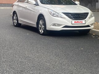 2011 Hyundai Sonata VI (YF), белый, 1200000 рублей, вид 1