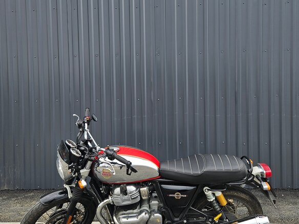 2024 Royal Enfield Interceptor 650, серебристый, 590000 рублей - вид 6