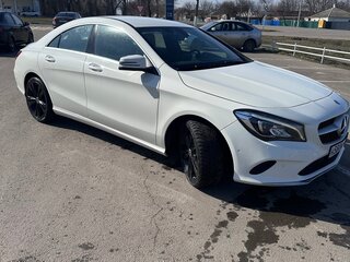 2016 Mercedes-Benz CLA 200 I (C117, X117) Рестайлинг, белый, 2000000 рублей, вид 2