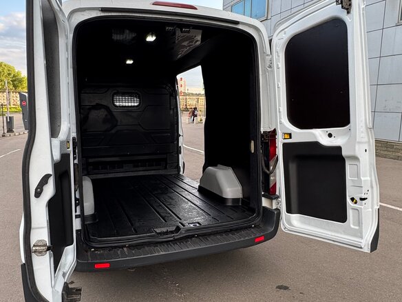 2018 Ford Transit, белый, 2240000 рублей - вид 10