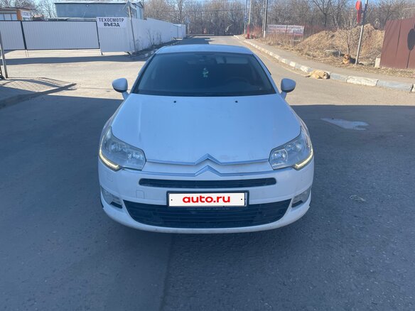 2012 Citroen C5 II, белый, 750000 рублей