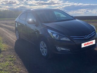 2016 Hyundai Solaris I Рестайлинг, коричневый, 950000 рублей, вид 3