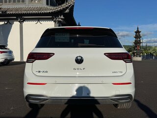 2023 Volkswagen Golf VIII, белый, 1891000 рублей, вид 5
