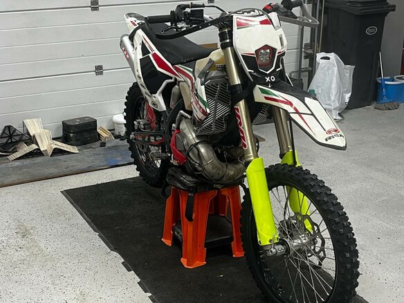 2021 Rieju MR 300, чёрный, 520000 рублей - вид 2
