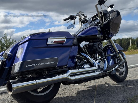 2011 Harley-Davidson Road Glide Limited, синий, 1000000 рублей - вид 13