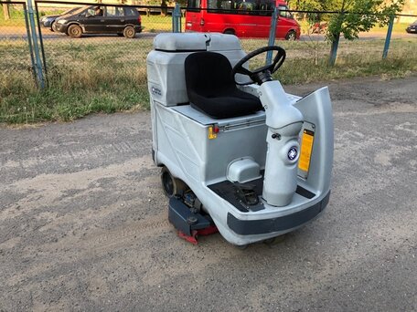 2012 Nilfisk City Ranger, серебристый, 359968 рублей, вид 3