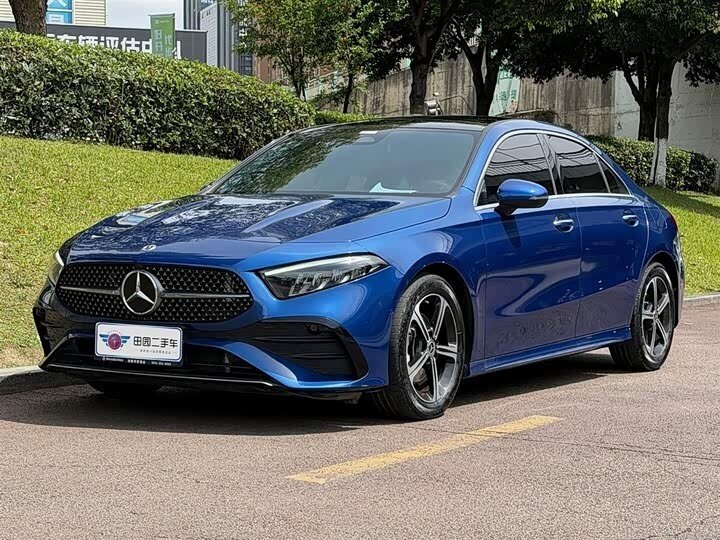 Открыть фотографии: Mercedes-Benz A-Класс IV (W177)