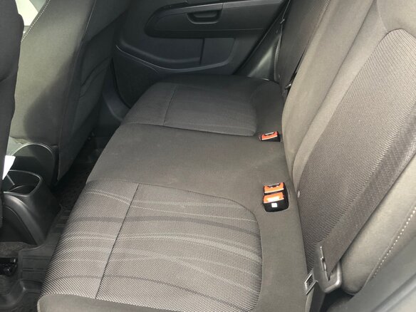 2015 Chevrolet Aveo II, серебристый - вид 17
