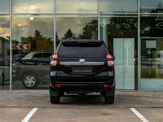 2015 Toyota Land Cruiser Prado 150 Series Рестайлинг 1, чёрный, 3495000 рублей, вид 5