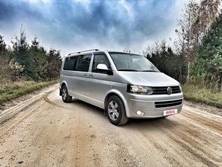 2010 Volkswagen Caravelle LWB Long T5 Рестайлинг, серебристый, 1900000 рублей, вид 1