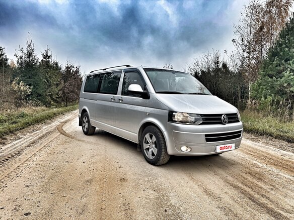2010 Volkswagen Caravelle LWB Long T5 Рестайлинг, серебристый, 1900000 рублей