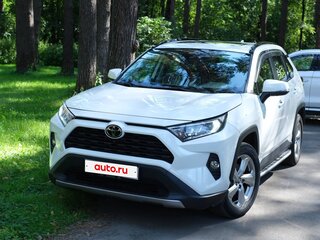 2020 Toyota RAV4 V (XA50), белый, 3300000 рублей, вид 3