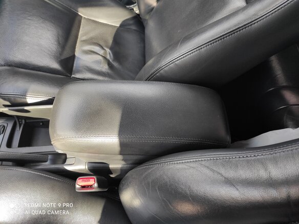 2005 Toyota Avensis II, серебристый - вид 17