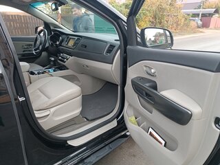 2019 Kia Carnival III, чёрный, 1800000 рублей, вид 5