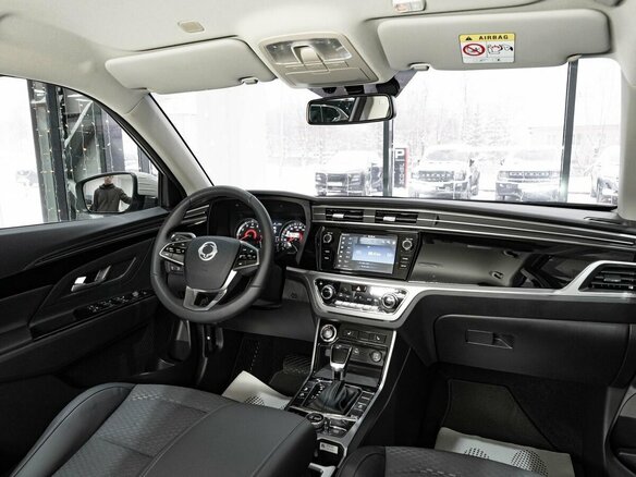 2025 KGM Korando, бежевый, 4005000 рублей - вид 9