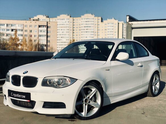 2011 BMW 1 серии 135i I (E82/E88) Рестайлинг 2, белый - вид 1