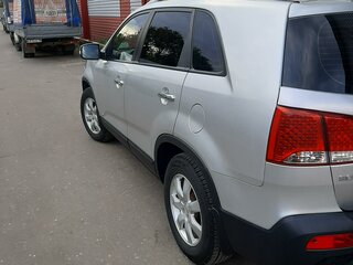 2009 Kia Sorento II, серебристый, 1240000 рублей, вид 3