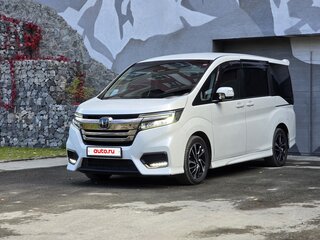 2020 Honda Stepwgn Spada V Рестайлинг, белый, 2400000 рублей, вид 3