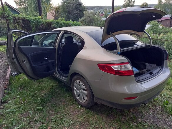 2014 Renault Fluence I Рестайлинг, бежевый - вид 5