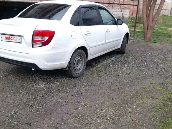 2019 Lada (ВАЗ) Granta I Рестайлинг, белый, 1150000 рублей - вид 3