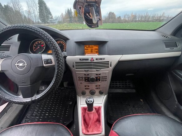 2008 Opel Astra GTC H Рестайлинг, красный, 375000 рублей - вид 13