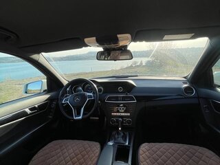 2012 Mercedes-Benz C-Класс 180 III (W204) Рестайлинг, белый, 1850000 рублей, вид 1