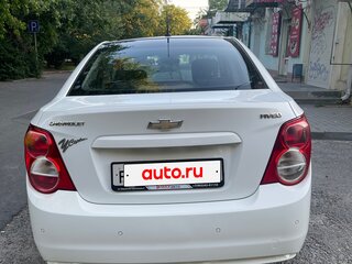 2014 Chevrolet Aveo II, белый, 625000 рублей, вид 5