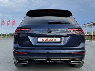 2017 Volkswagen Tiguan II, синий, 3500000 рублей, вид 4