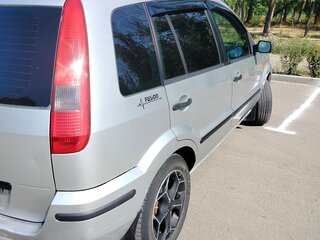 2005 Ford Fusion I Рестайлинг, серебристый, 400000 рублей, вид 4