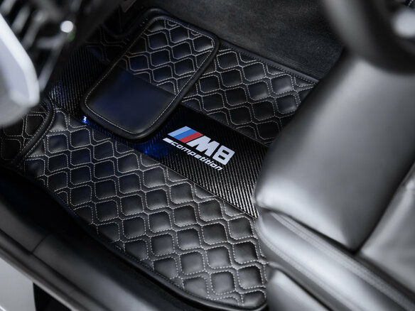 2022 BMW M8 Gran Coupe Competition I (F91/F92/F93) Рестайлинг, серый, 14950000 рублей - вид 24