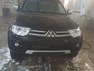 2014 Mitsubishi Pajero Sport II Рестайлинг, чёрный, 2100000 рублей, вид 3