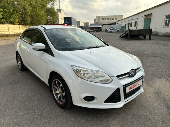 2011 Ford Focus III, белый, 665000 рублей - вид 1