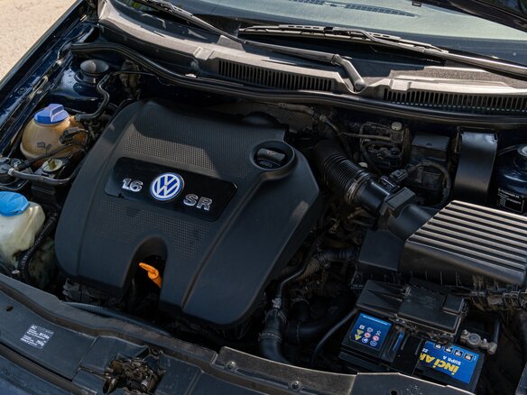 2000 Volkswagen Bora I, синий, 510000 рублей - вид 9