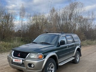 2000 Mitsubishi Montero Sport I, зелёный, 470000 рублей, вид 1