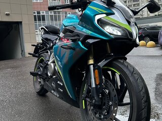 CFMoto 300SR
