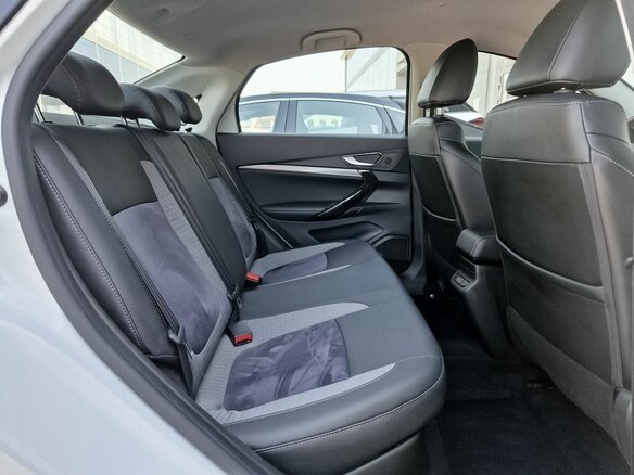 2023 Lada (ВАЗ) Vesta I Рестайлинг (NG), белый, 1163000 рублей - вид 13