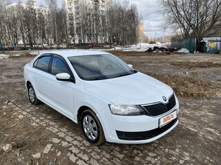 2019 Skoda Rapid I Рестайлинг, белый, 745000 рублей, вид 2