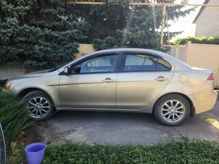 2010 Mitsubishi Lancer X, бежевый, 1800000 рублей, вид 4