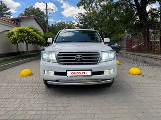 2011 Toyota Land Cruiser 200 Series, белый, 2650000 рублей, вид 2