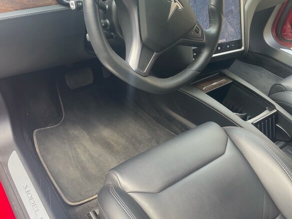 2019 Tesla Model S 100D I Рестайлинг, красный, 4100000 рублей - вид 9