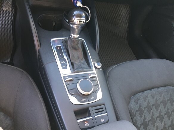 2013 Audi A3 III (8V), белый, 1250000 рублей - вид 13
