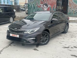 2019 Kia Optima IV Рестайлинг, коричневый, 2000000 рублей, вид 1