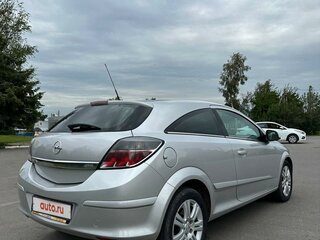 2010 Opel Astra GTC H Рестайлинг, серебристый, 750000 рублей, вид 3