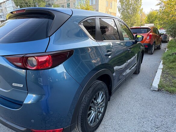 2017 Mazda CX-5 II, голубой, 2350000 рублей - вид 10