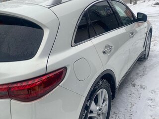 2015 Infiniti QX70, белый, 2150000 рублей, вид 3