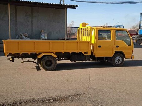 1994 Isuzu Elf (N-series), жёлтый, 950000 рублей, вид 3